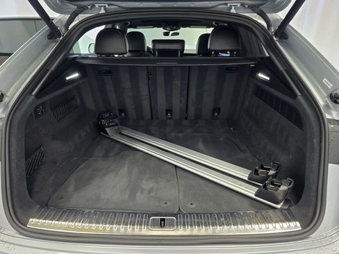 Used 2024 Audi Q8 Prestige w/ Prestige Package image 11