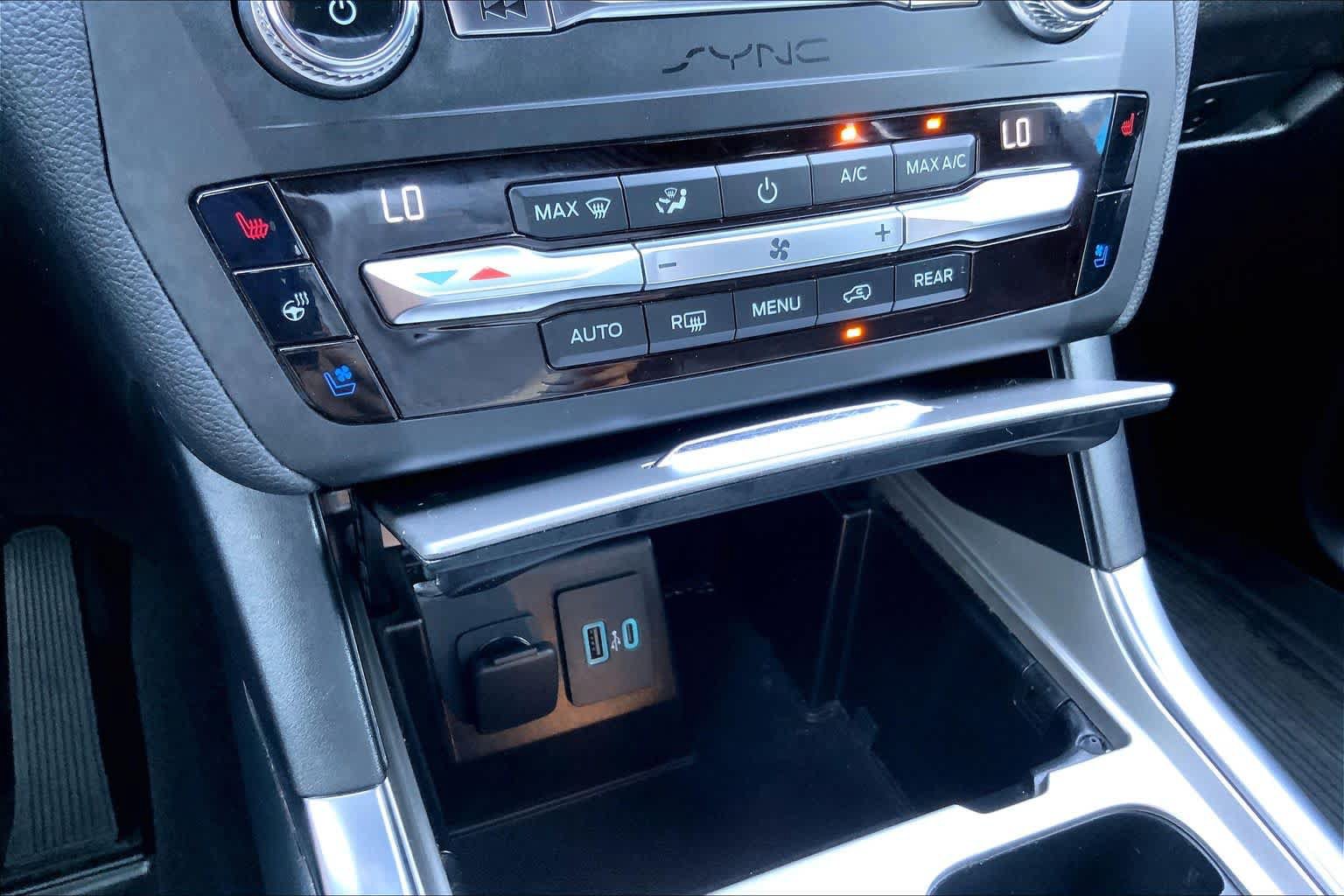 Used 2020 Ford Explorer ST w/ Premium Technology Package AWD/4WD image 32