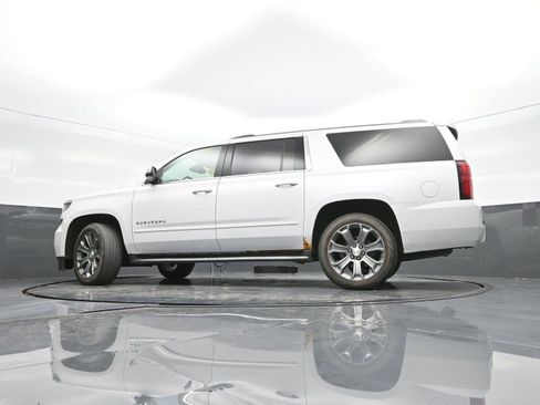 Used 2017 Chevrolet Suburban Premier image 38