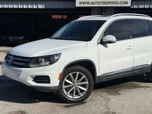 Used 2017 Volkswagen Tiguan Wolfsburg Edition FWD image 28