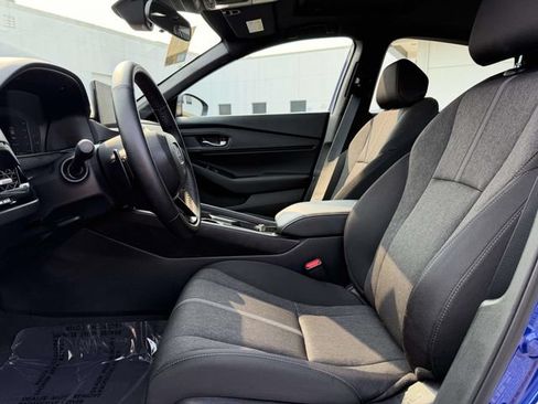 Certified 2025 Honda Accord Sport image 8