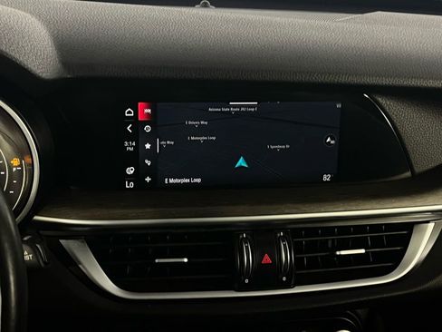 Used 2022 Alfa Romeo Stelvio Ti image 17