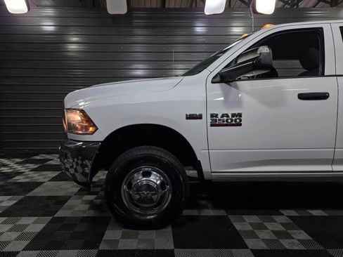 Used 2017 RAM 3500 Tradesman w/ Chrome Appearance Group image 39