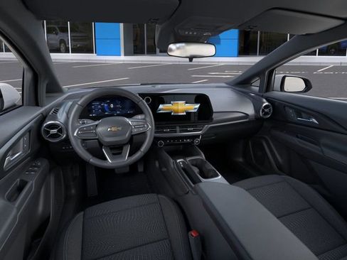 New 2026 Chevrolet Equinox EV LT image 15