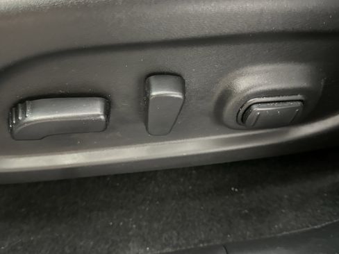 Used 2020 Nissan Pathfinder SL image 20