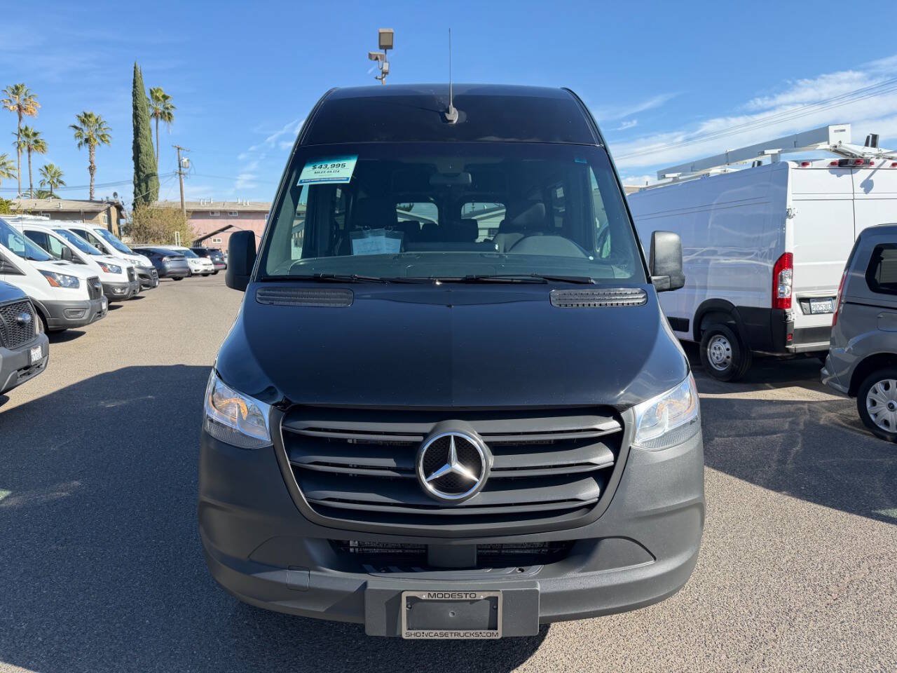 Used 2024 Mercedes-Benz Sprinter 2500 image 4