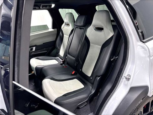 Used 2018 Land Rover Range Rover Sport SVR AWD/4WD image 30