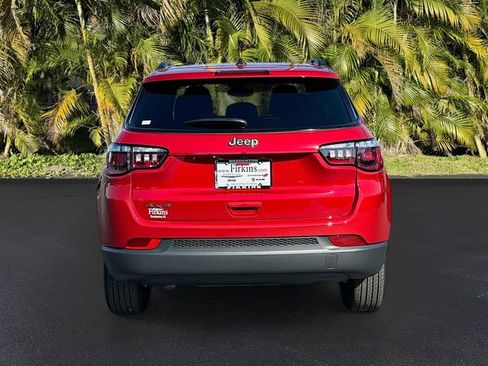 New 2026 Jeep Compass Latitude image 4