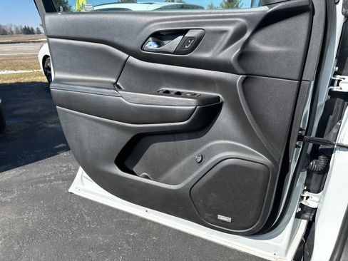 Used 2018 GMC Acadia SLT AWD/4WD image 17
