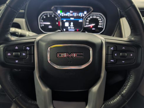 Used 2021 GMC Yukon SLT w/ Rear Media and Nav Package AWD/4WD image 11