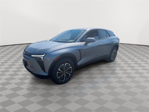 New 2025 Chevrolet Blazer EV LT image 4