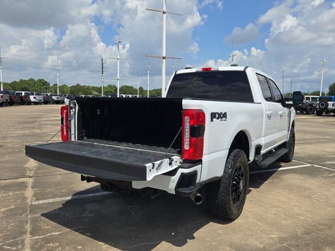 Used 2024 Ford F250 Lariat w/ Black Appearance Package AWD/4WD image 30
