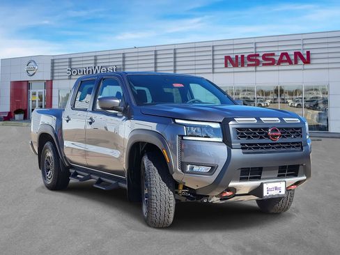 New 2026 Nissan Frontier PRO-4X w/ Tow Package AWD/4WD image 4