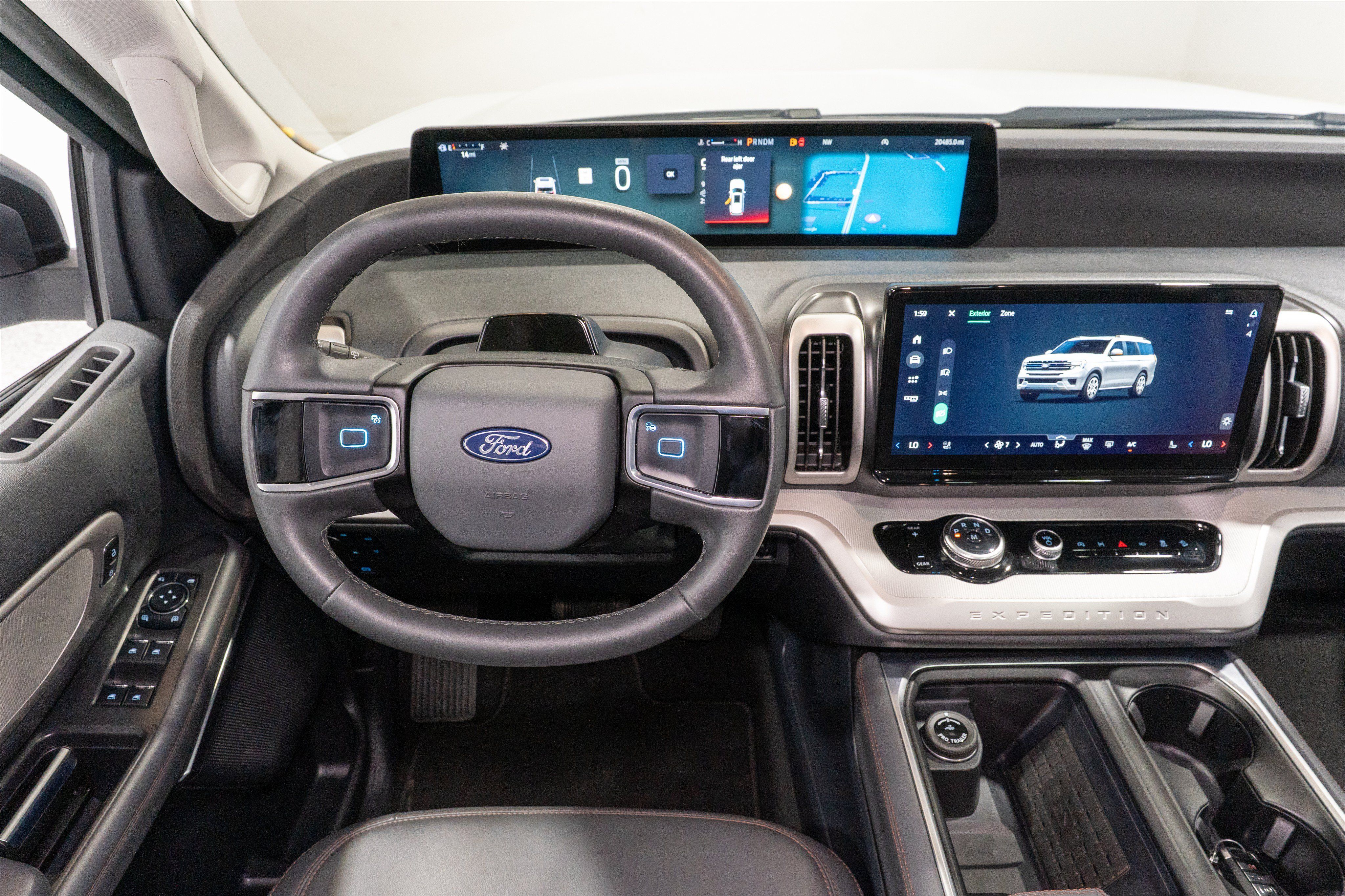 Used 2025 Ford Expedition Active AWD/4WD image 11