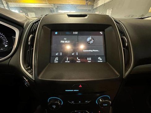 Used 2018 Ford Edge SEL w/ Equipment Group 201A AWD/4WD image 31
