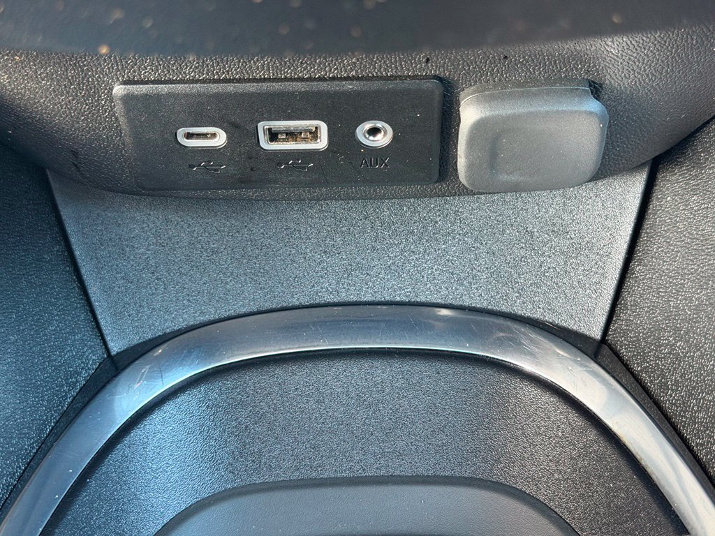 Used 2023 Chevrolet Malibu LT FWD image 33