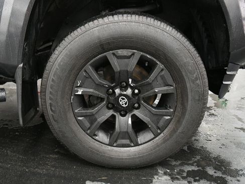 Certified 2023 Toyota Tacoma TRD Sport image 28