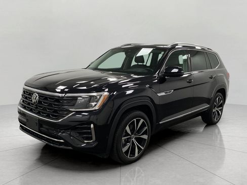 Certified 2025 Volkswagen Atlas SEL Premium R-Line AWD/4WD image 10