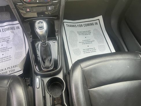 Used 2019 Buick Encore Essence FWD image 13