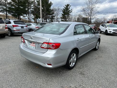 Used 2013 Toyota Corolla LE Special Edition image 6