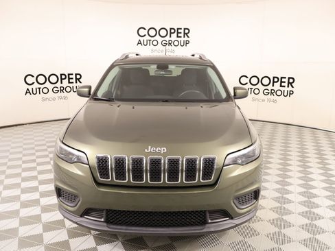 Used 2020 Jeep Cherokee Latitude FWD image 8