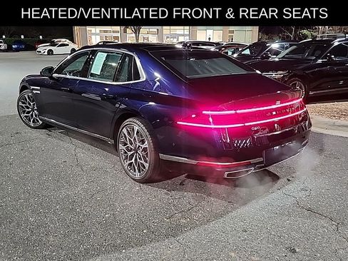 Used 2025 Genesis G90 3.5T image 3