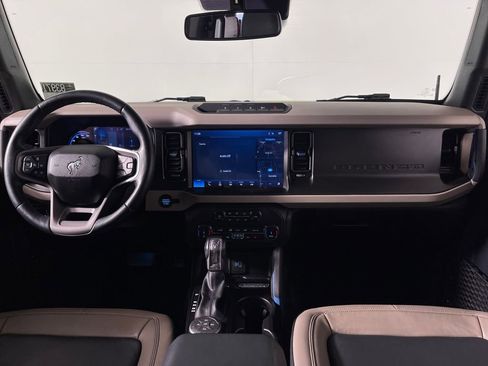 Used 2022 Ford Bronco Wildtrak AWD/4WD image 14