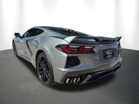 Used 2022 Chevrolet Corvette Stingray Preferred Cpe w/ Z51 Performance Package RWD image 16