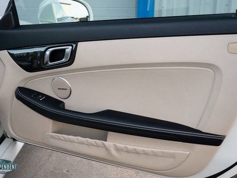 Used 2013 Mercedes-Benz SLK 250 image 13