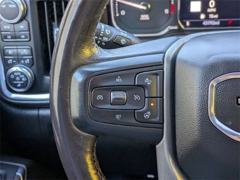 Used 2022 GMC Sierra 3500 Denali image 18