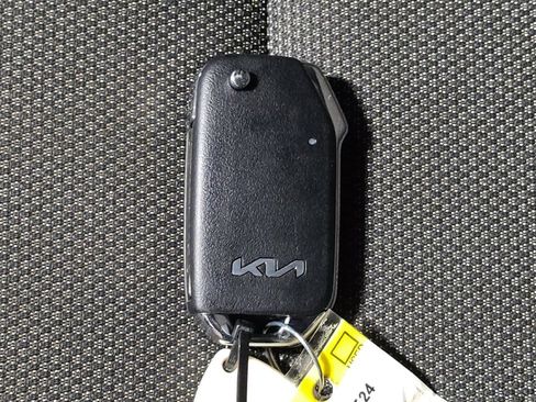Used 2023 Kia Forte LXS FWD image 32