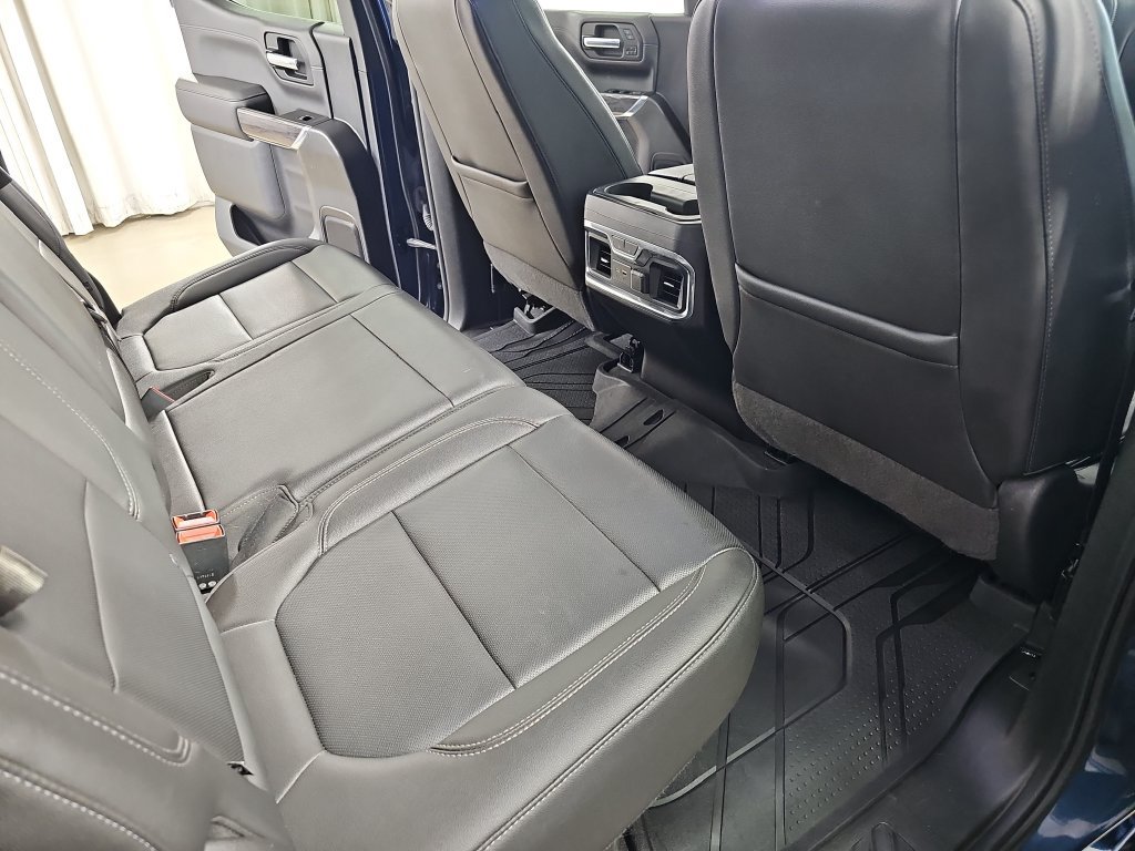 Used 2019 Chevrolet Silverado 1500 LTZ AWD/4WD image 14