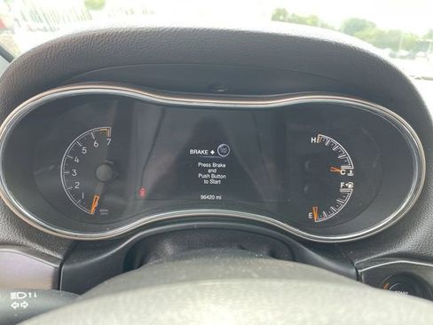 Used 2014 Jeep Grand Cherokee Limited AWD/4WD image 2
