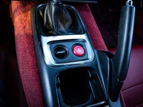 Used 2000 Honda S2000 image 25