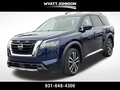 Used 2024 Nissan Pathfinder Platinum w/ Cargo Package