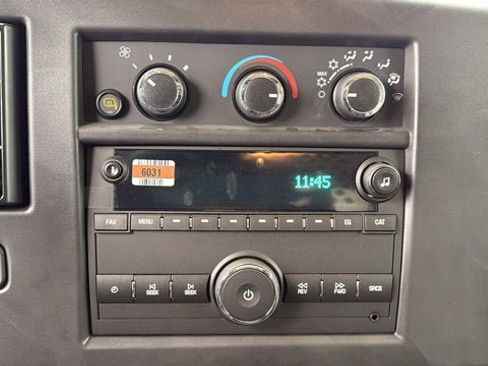 Used 2025 Chevrolet Express 2500 Extended w/ Communications Package RWD image 17