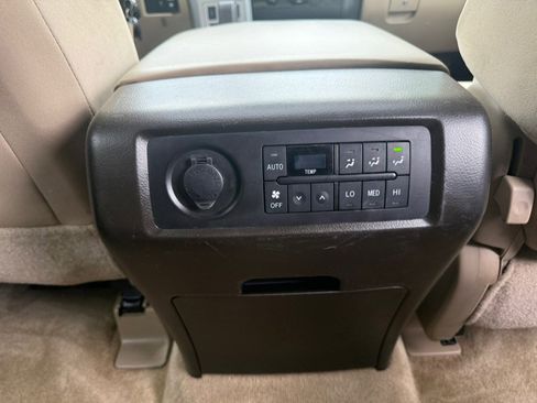 Used 2008 Toyota Sequoia SR5 AWD/4WD image 34