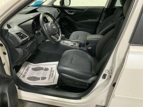 Used 2022 Subaru Forester Premium image 15