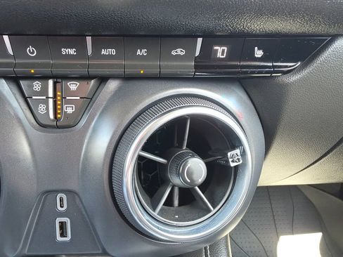 Used 2024 Chevrolet Blazer LT w/ Convenience Package FWD image 37