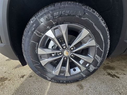 New 2026 Chevrolet Equinox LT AWD/4WD image 32