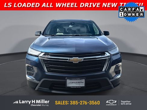 Used 2022 Chevrolet Traverse LS image 1