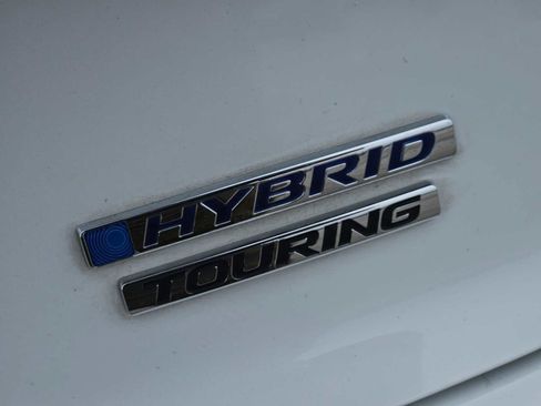 Used 2024 Honda Accord Touring image 11