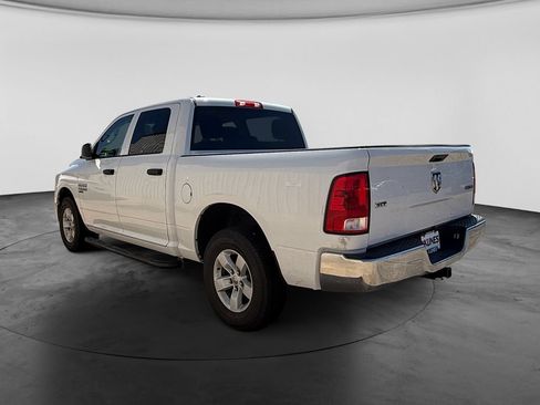 Used 2022 RAM 1500 Classic SLT AWD/4WD image 7
