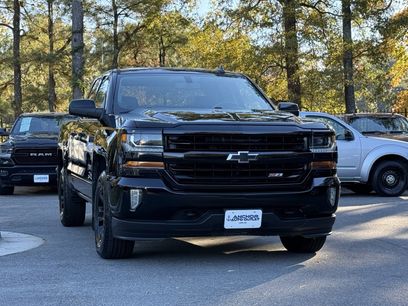 Used 2017 Chevrolet Silverado 1500 LT w/ Midnight Edition