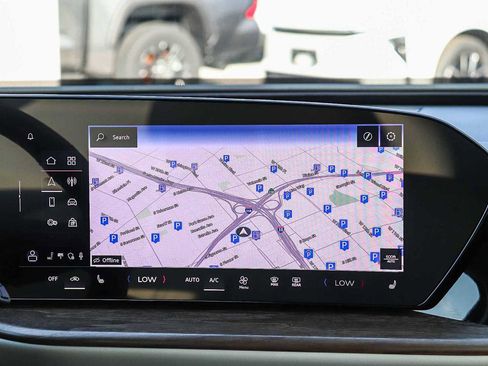 Used 2025 Audi Q5 Premium w/ Convenience Package image 17