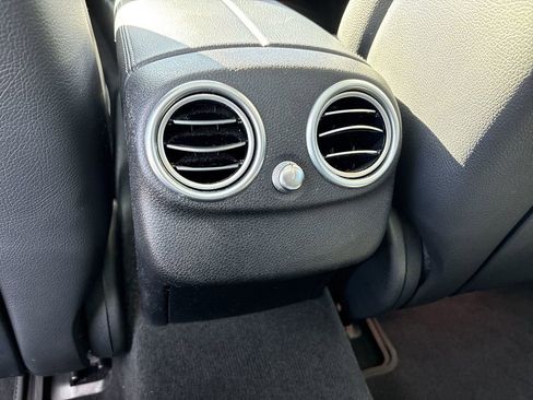 Used 2021 Mercedes-Benz C 300 4MATIC Sedan image 20