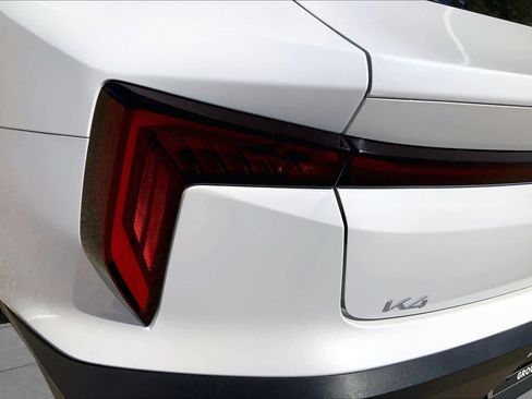 Certified 2025 Kia K4 EX FWD image 31