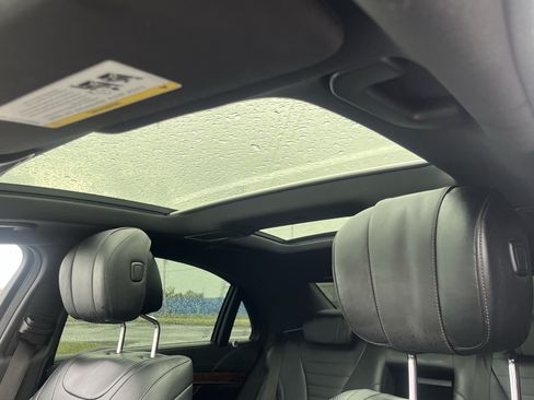 Used 2016 Mercedes-Benz S 550 4MATIC Sedan image 33