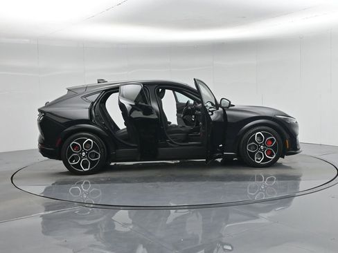 Used 2023 Ford Mustang Mach-E GT image 5