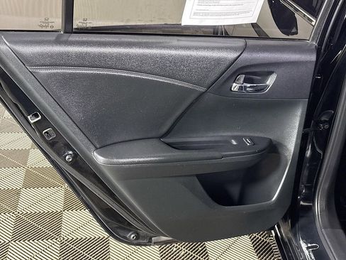 Used 2017 Honda Accord Touring image 20